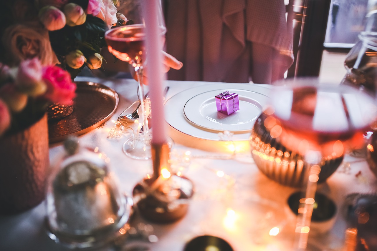 dinner-791142_1280