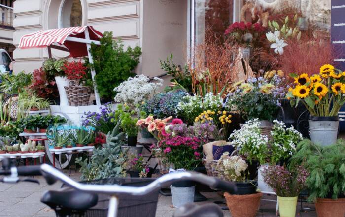 wal_172619-flower-shop-6763936
