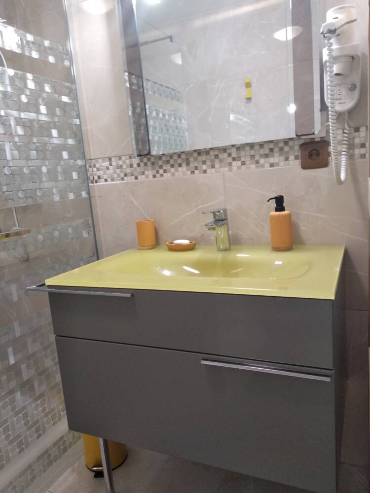 Salle de bain chambre d'enfant