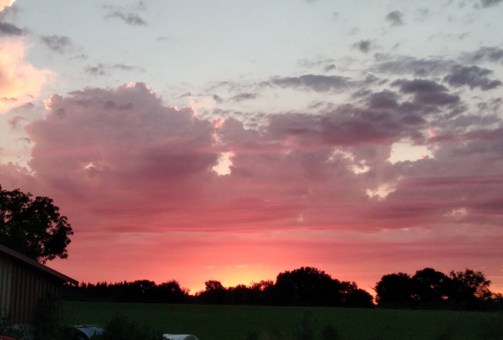 Du gîte, vue sur le soleil couchant