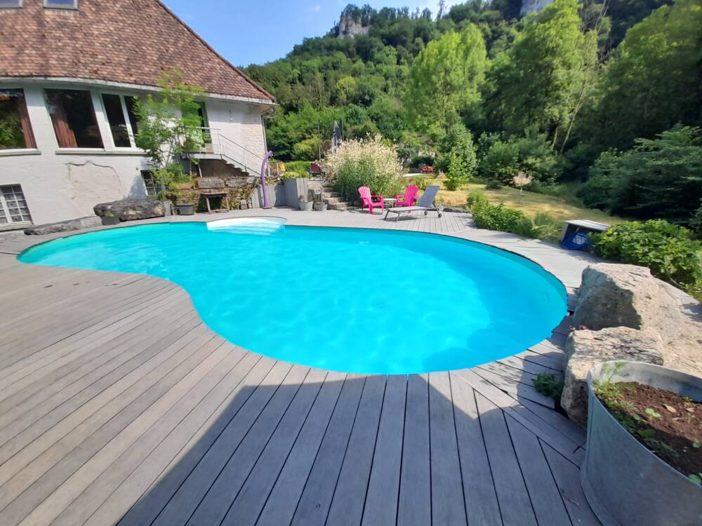 Piscine - Crédit photo OT Doubs Baumois