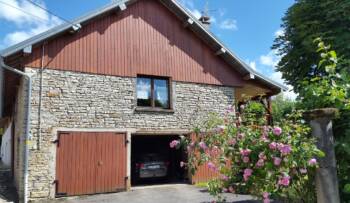 Maison et vue extérieure - Gîte d'Adam